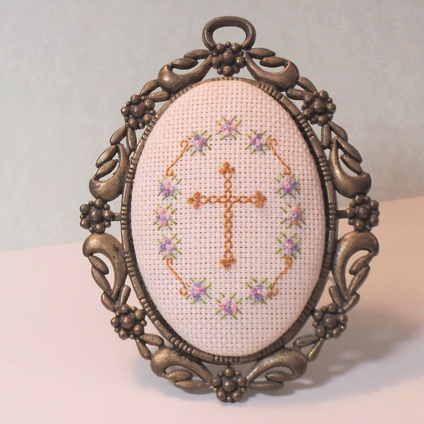 Filigree Cross - Counted Cross Stitch Chart - PDF Instant Download