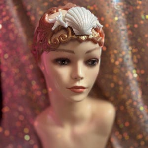 Silicone Crown Gold with White - shell & starfish