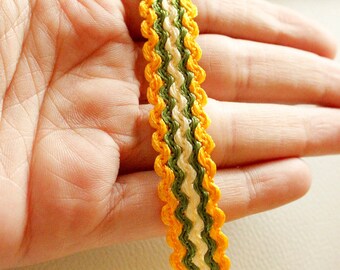 Yellow, Green And Beige Thread Lace Trim, 15mm wide