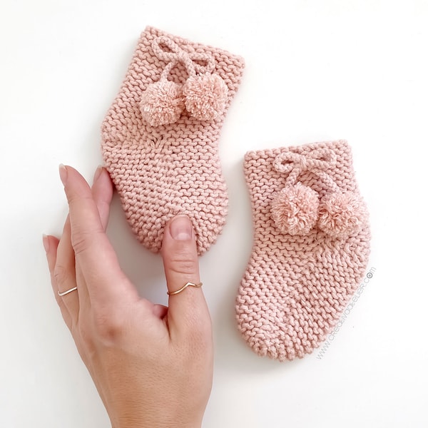 4 sizes - EASY knitted baby socks – CUTIE Socks Pattern - PDF Knitting Pattern- Instant Download