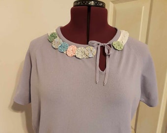 One of a Kind Ladies Large Vintage Lavender 1970's Upcycle Knit Keyhole Top with YoYos and Lace Collar Tie Neck
