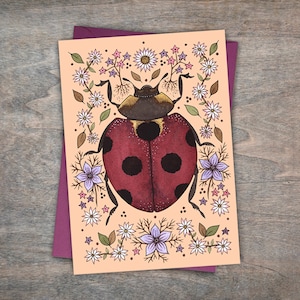 Carte de voeux de printemps coccinelle et enveloppe - carte coccinelle printemps été - jolie carte coccinelle pêche - carte jardin floral fleurs sauvages Cottagecore