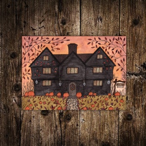 Impresión en miniatura de la casa de la bruja - Ilustración en acuarela de la casa de la bruja de Salem en tamaño A6 - Impresión en miniatura de la postal con hojas de otoño de Samhain y calabaza para Halloween