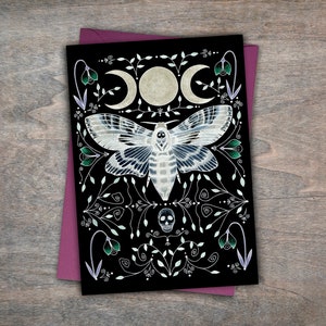 Carte de voeux et enveloppe de papillon de nuit Black Hawk - carte de sphinx tête de mort fantasmagorique - carte d'insecte botanique gothique - cadeau d'anniversaire de papillon de nuit gothique