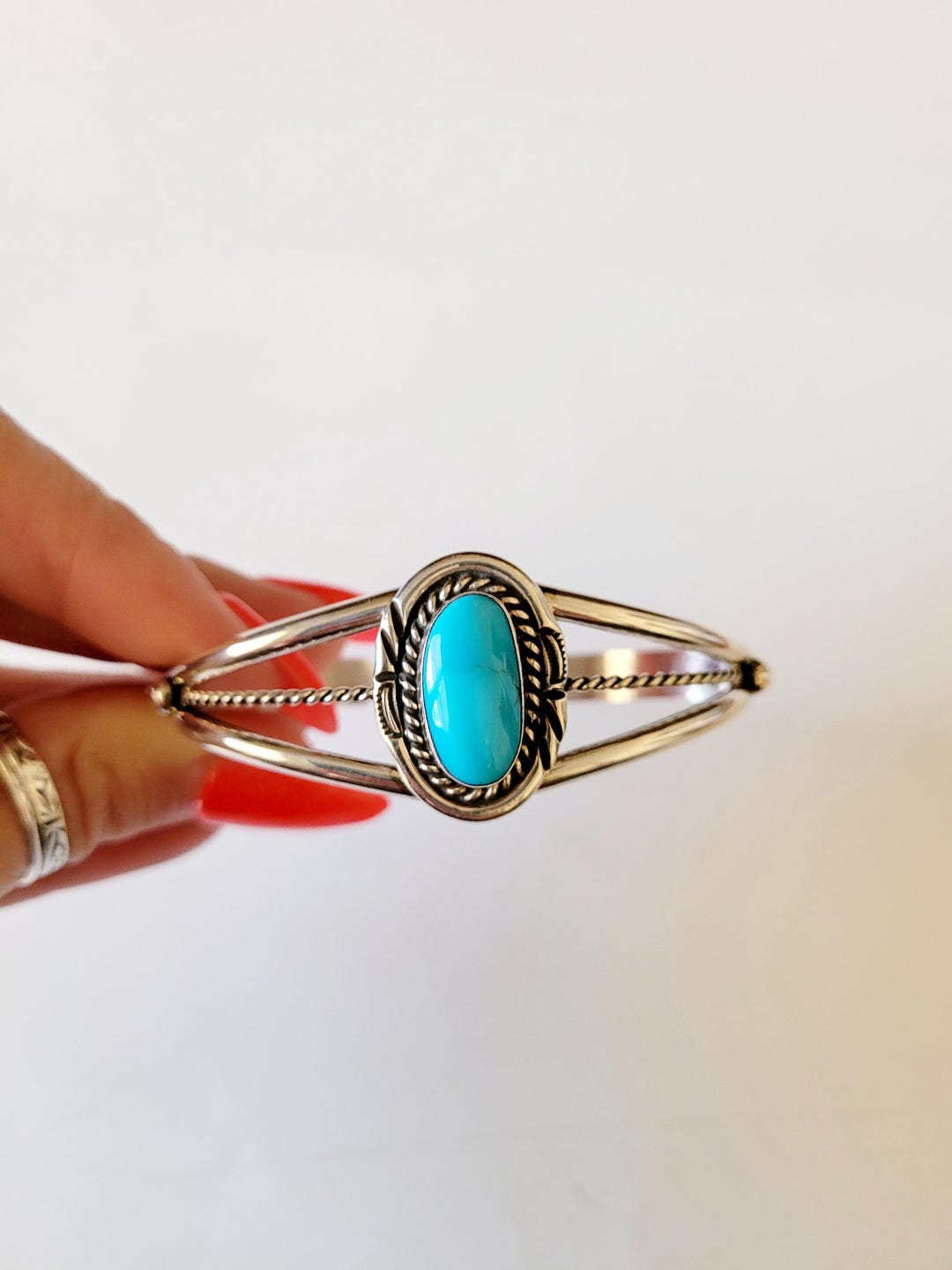 Kingman Turquoise Oval Stone Cuff Bracelet Sterling Silver Native ...