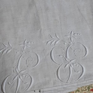 Antique French Flat Linen Sheet Monogrammed #sophieladydeparis