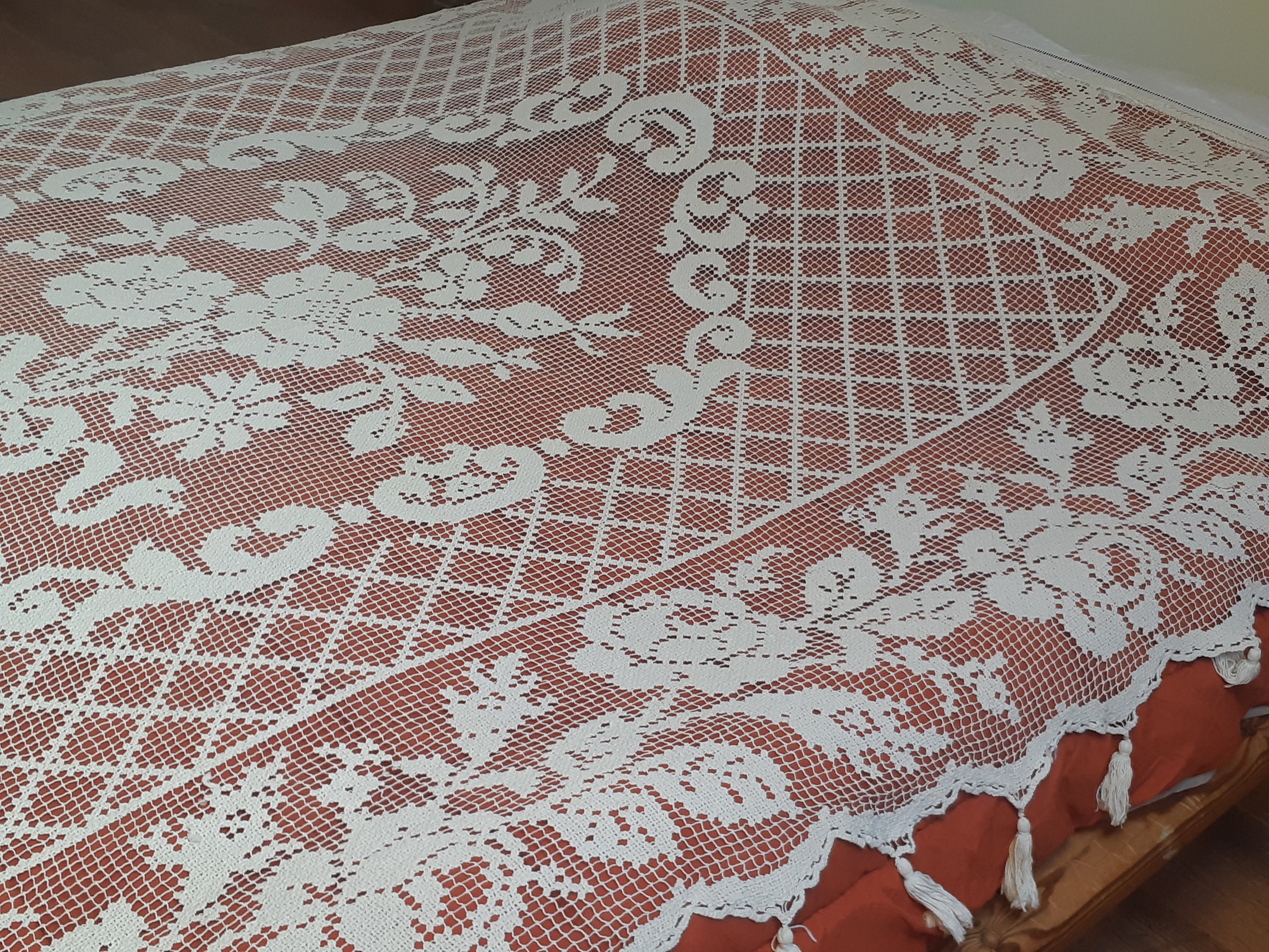Victorian Bedspread French Filet Lace Hand Made White Cotton Tassel ...