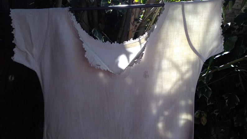 Victorian Linen Nightgown Monogram Antique French Off White Linen Dress Medium Large Costumes Movies Plays #sophieladydeparis