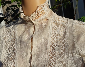 Victorian Lace Cape Antique White French Cotton Lace Cape #sophieladydeparis