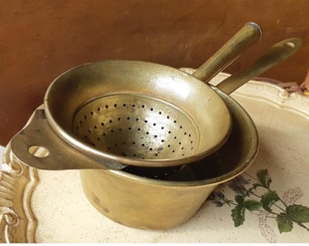 Antique French Brass Pan and Strainer Kitchen Home Decor #sophieladydeparis