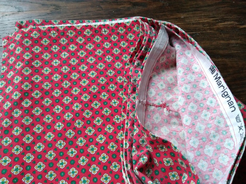 Red Provence Fabric or Tablecloth French Marignan Tagged Vintage Home Decor Cotton Fabric Sewing Project #sophieladydeparis