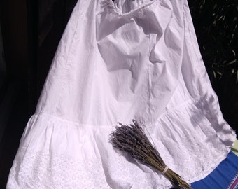 Antique French Cotton Petticoat: Eyelet Lace Trim, Medium/Large #sophieladydeparis
