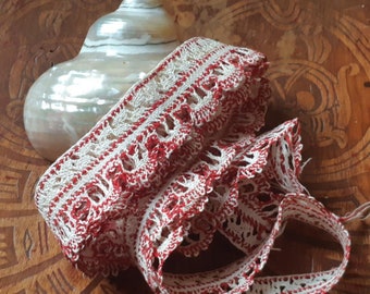 2+ yds Antique French Linen Bobbin Lace Red trimmed Off White Lace #sophieladydeparis