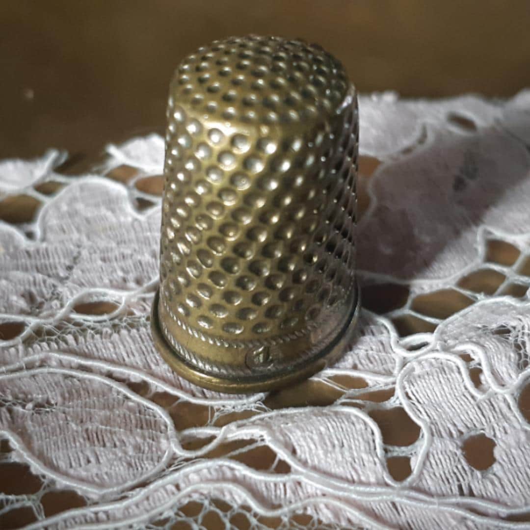 Antique 19th Century French Brass Thimble Index Finger Thimble #sophieladydeparis