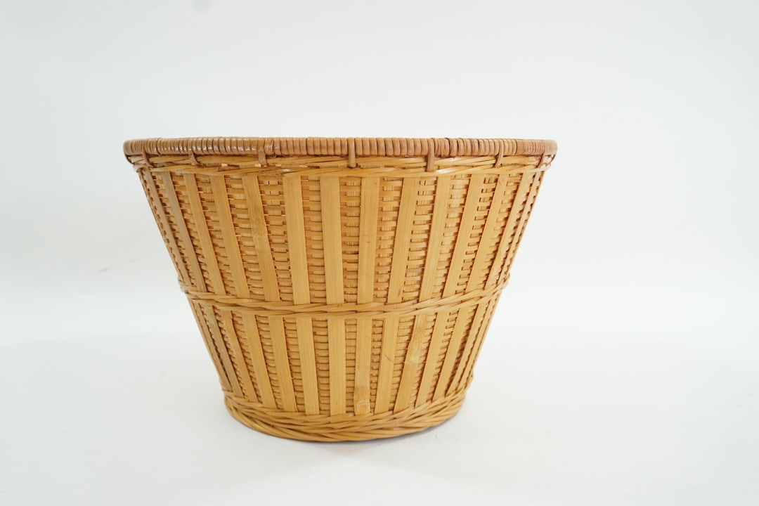 ヴィンテージ竹製バスケット、竹、シダバスケット、編み込みバスケット