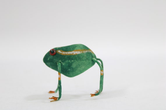Artificial Frog, Artificial Amphibian, Small Frog for Wreath Craft Floral  Supplies, Small Fake Frog, Jade Green Frog, Free USA Ship 