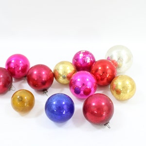 Vintage Christmas Ornaments, 12 Christmas Balls, Mixed Colors and Sizes From Japan, Tree Balls Retro 1950&#39;s Christmas Lot BB54 FREE USA Ship