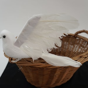 Künstlicher Vogel, gefiederter Vogel, Taube Vogel mit offenen Flügeln, weißer Schnabel Tischdekor Blumenarrangements Hochzeit Dusche Vögel MED, Free USA Ship