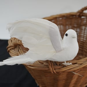 Künstlicher Vogel, gefiederter Vogel, Taube Vogel mit offenen Flügeln, Kränze Tischdekoration Blumenschmuck Hochzeit Dusche Vögel SM, Free USA Ship