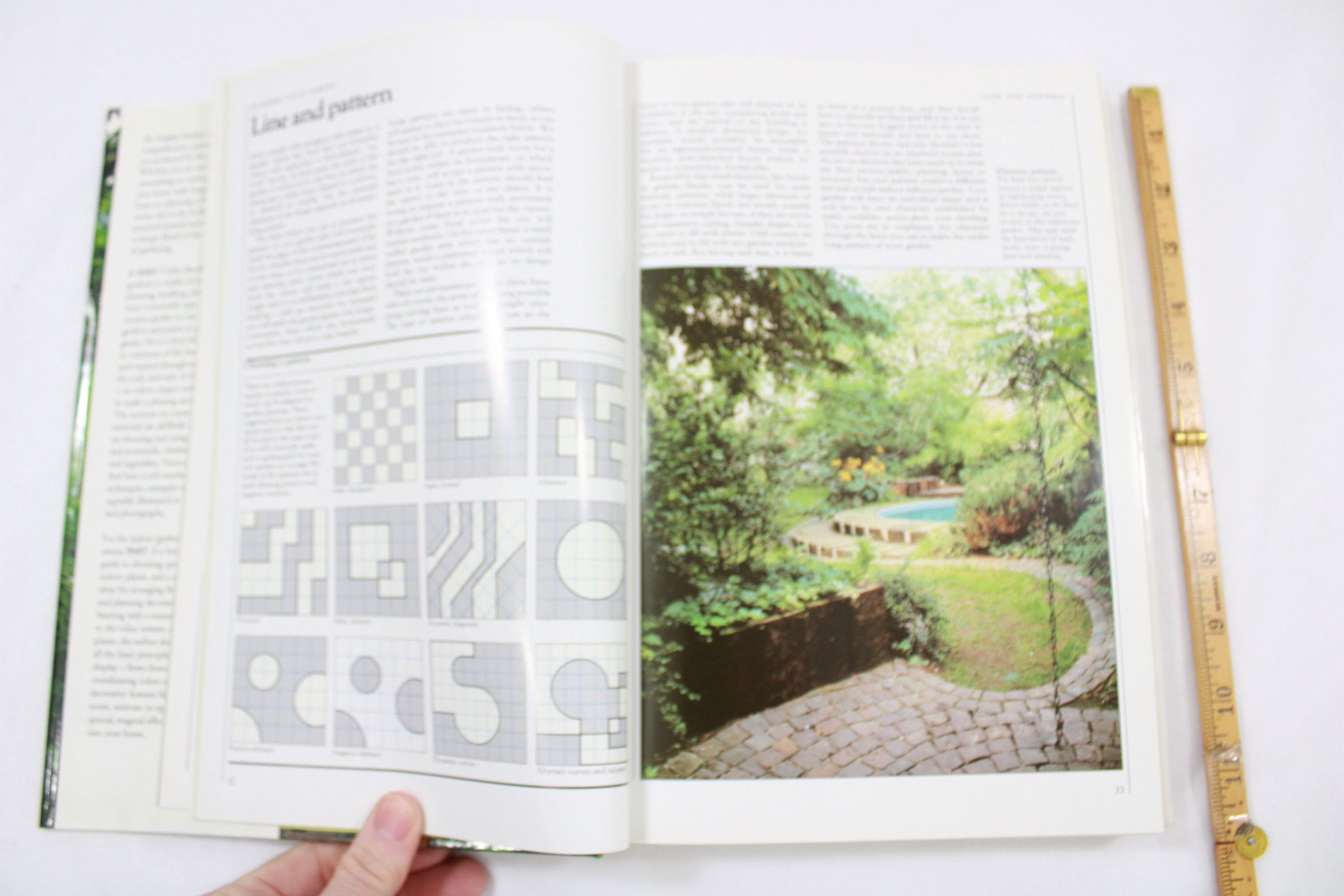 ジョン・ブルックス著『The Complete Gardener Book』第1部と第2
