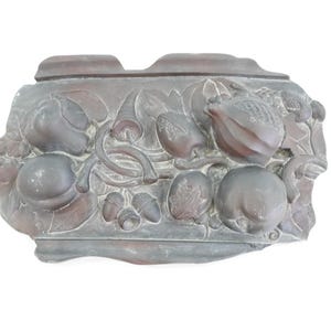 Hen Feathers Garden Wall Plaque, Garden Wall Hanging, Dark Gray Resin Garden Accent Wall Hanging, Inside or Out, Cond Issue Free USA Ship