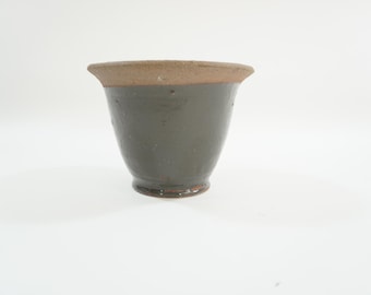 J.C. e Rollie Pottery, piccola fioriera Jardiniere smaltata grigia, piccolo vaso da fiori smaltato, ceramica in terracotta grigia, lotto A, spedizione gratuita negli Stati Uniti