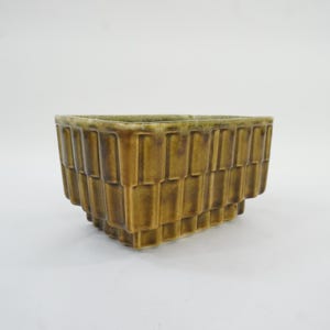 USA Made Pottery, Green, Mid Century Planter, Vintage Rectangular Shape, Shiny Glaze, Footed Planter,  CP-336, Free USA Ship