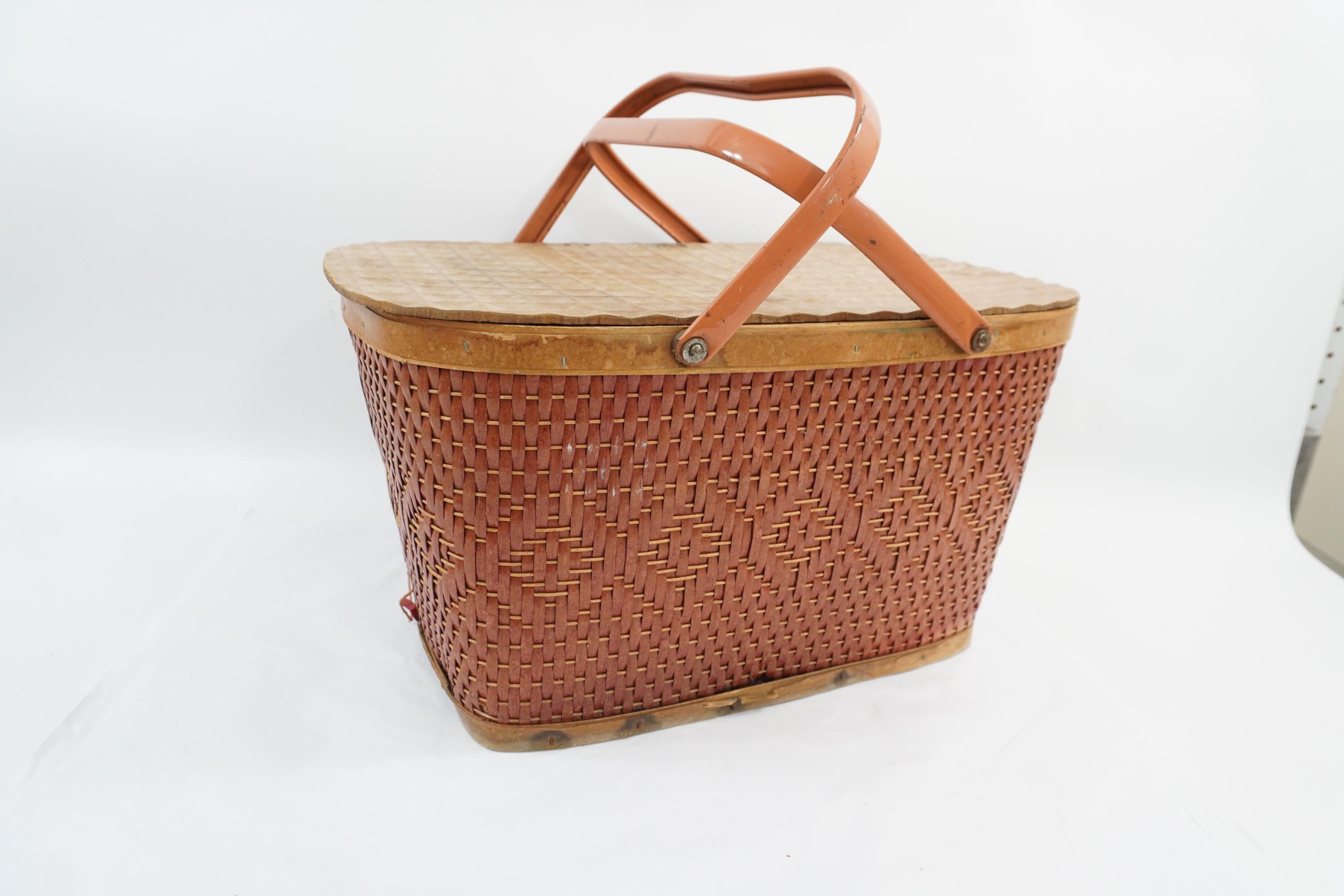 Hawkeye Picnic Basket - Etsy
