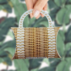 Des sacs à main dorés pour des cadeaux