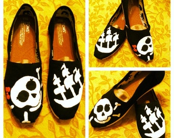 Custom Handpainted Toms SKULL pirate ship SKELETON CROSSBONES crossbones toms