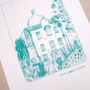 Könnte beinhalten: Eine türkisfarbene Linienzeichnung eines Gebäudes mit einem Kuppeldach, umgeben von Bäumen und Büschen. Der Text "BOTANIC GARDENS, GLASNEVIN" befindet sich am unteren Rand des Bildes.