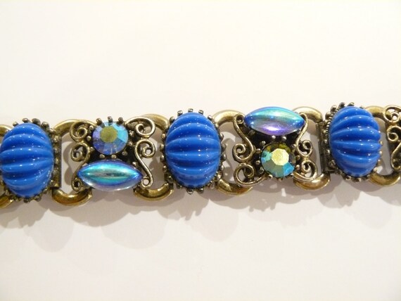 Chunky Vtg Ornate Blue Melon Thermoset Stone & AB… - image 2