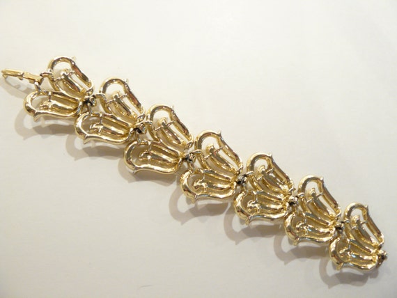 Beautiful Vintage Chunky Gold Tone Segment Bracel… - image 4