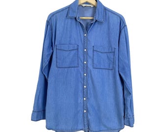Stylish Old Navy The Boyfriend Shirt Size L Chambray Denim Button-Up Hi-Low