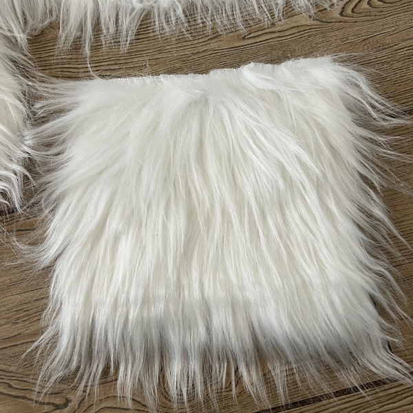 6 inch squares faux fur white for Pom Poms