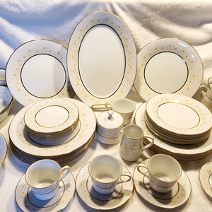 Vintage Noritake Augusta China Pattern 2025 zur Auswahl
