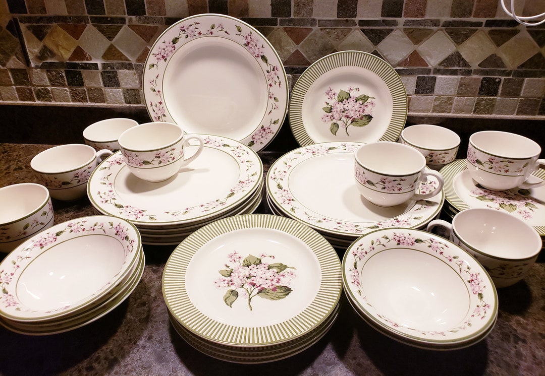 Vintage Martha Stewart Everyday Living China, Hydrangea Pattern