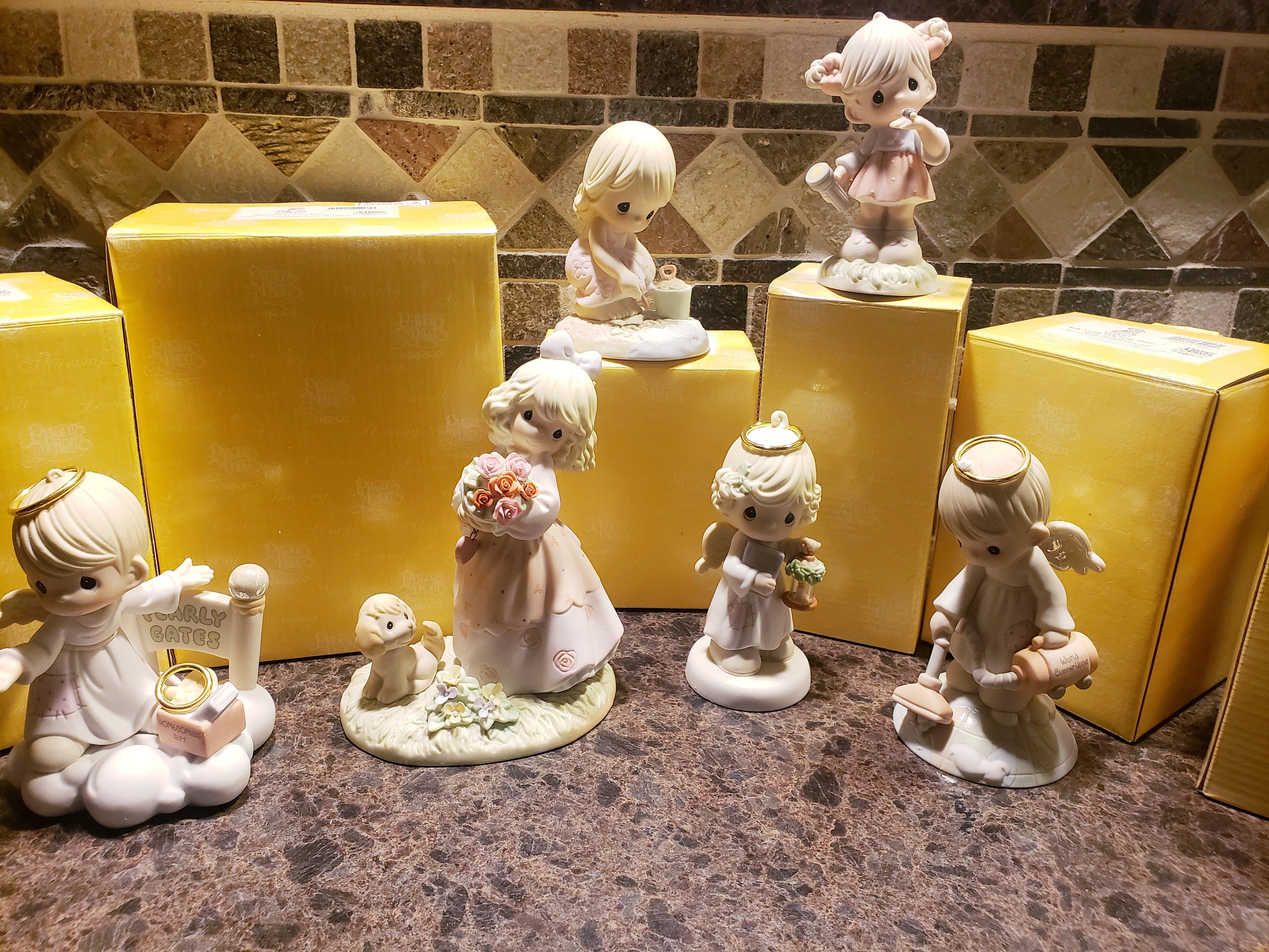 MAX/PRECIOUS CLIP COLLECTION 1995-2002〈… Vintage Precious Moments Figurines: 1995-1997, Three Piece