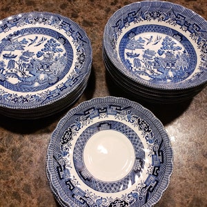 Vintage Royal Wessex Plates or Bowl in Blue Willow Chinoisere Pattern, Your Choice - Used
