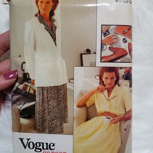 NEW Vogue Career uncut pattern 7157 size 20-22-24 Woman&#39;s/Jacket/Skirt/Medical Coat/Petite Vintage 1988