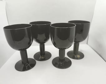 Set vintage di 4 bicchieri da vino Noritake Novis neri.