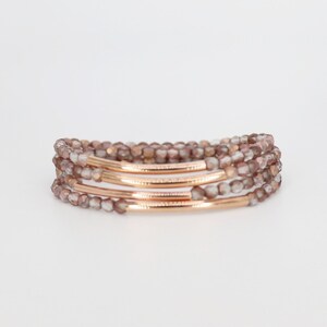 Glitzer Armbänder aus facettierten Glasperlchen in rosé/ roségold Bild 3