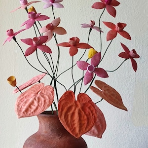 Paper mache flowers composition, vase with paper mache flowers and leaves, table decoration, home decor, anniversary, Centerpiece image 4