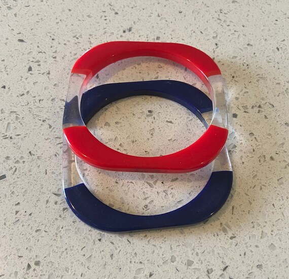 Vintage 1970s Lucite Bangle Set: Red and Navy Blu… - image 6