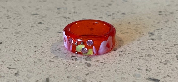 Hand Painted Ring,Lucite Rhinestone Band,Flower R… - image 4