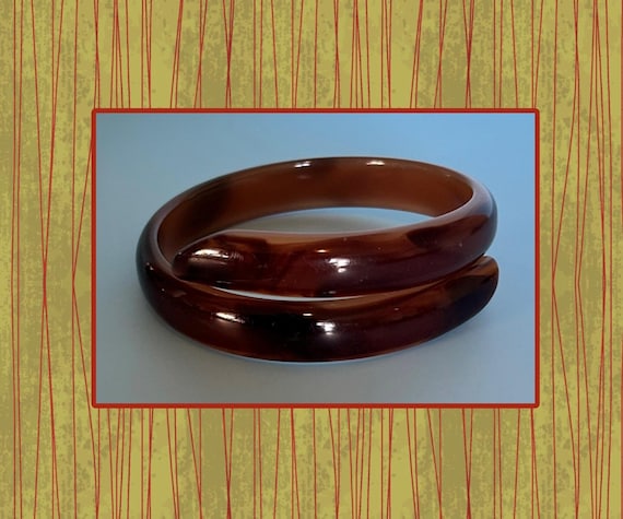 Brown Lucite Cuff,Mod Lucite Bangle, Wrap bracele… - image 1