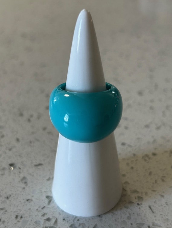 Sky Blue Acrylic Bubble Ring - Size 6 - Vintage S… - image 3
