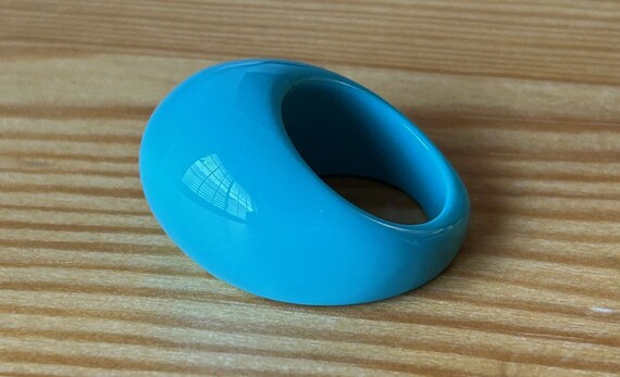 Sky Blue Acrylic Bubble Ring - Size 6 - Vintage S… - image 6