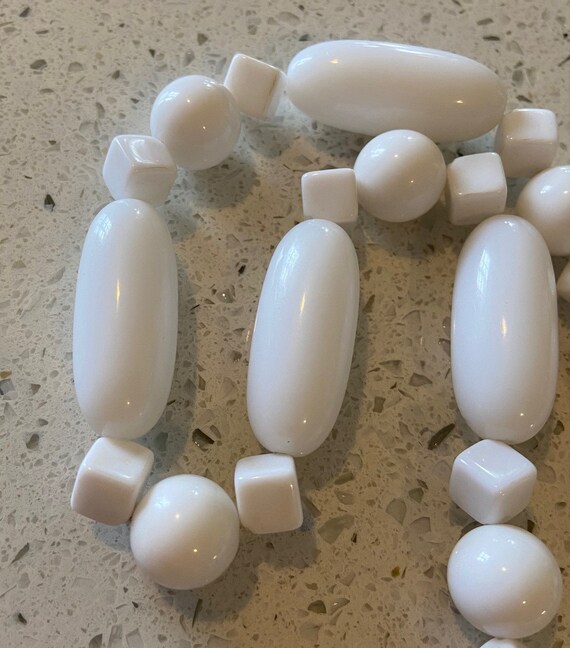 60's Lucite Beads,Chunky White Necklace,Mod Neckl… - image 6