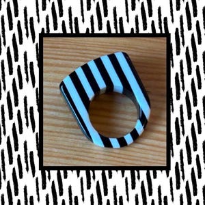 Striped Lucite Ring,Size 5 Lucite Ring,Black & White Ring,Mod Striped Ring, Birthday Gift